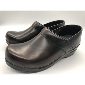 Chocolate Brown Leather Clogs Stapled Womens 7 /38 Narrow Handmade Sanita Poland